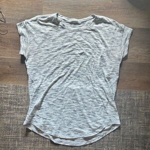 Lululemon Athletica Light Gray Short Sleeve Tee